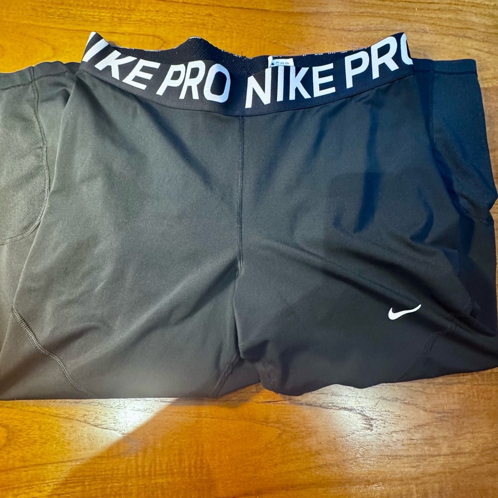 Nike Pro Black Athletic Tights -1X - Picture 2 of 4
